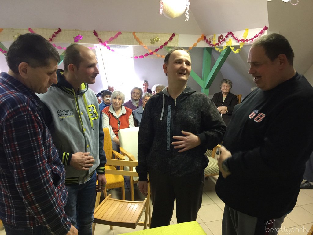 Farsang az idősotthonban 37